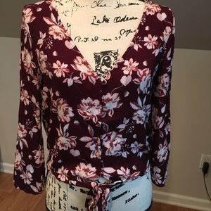 Aeropostale flowery button blouse